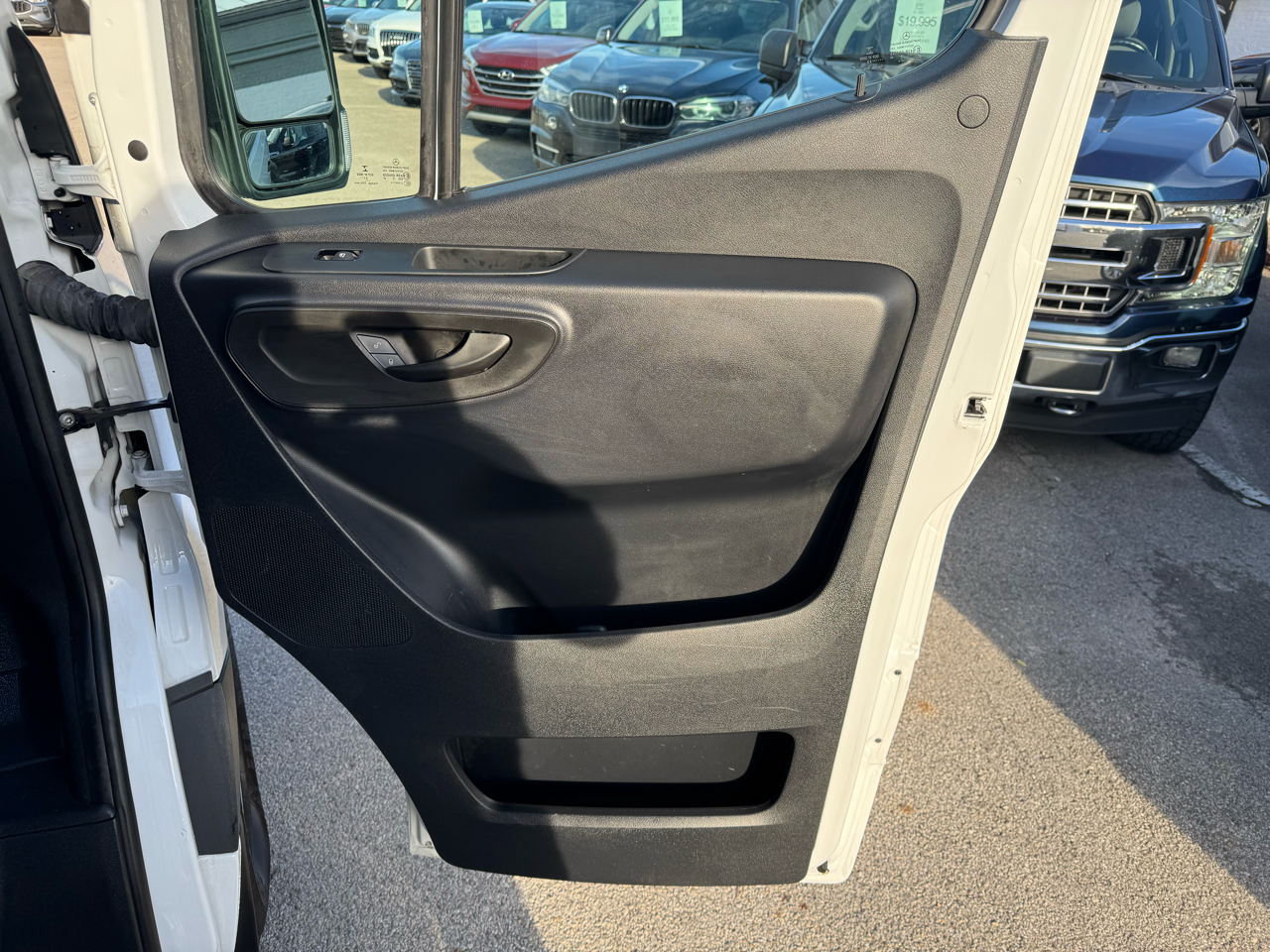 Mercedes-Benz Sprinter 1500 144-in. WB 2022