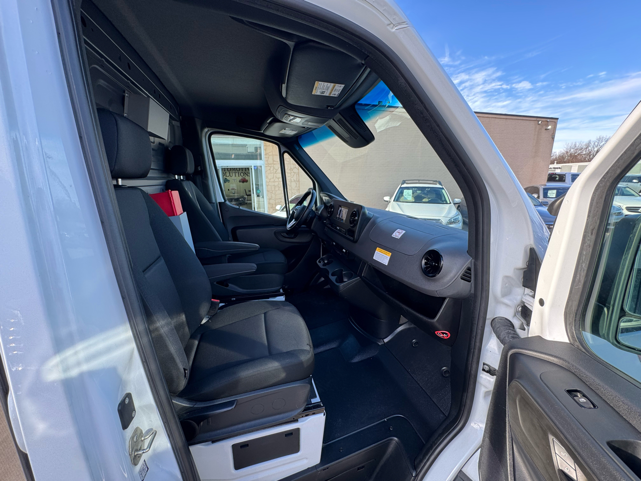 Mercedes-Benz Sprinter 1500 144-in. WB 2022