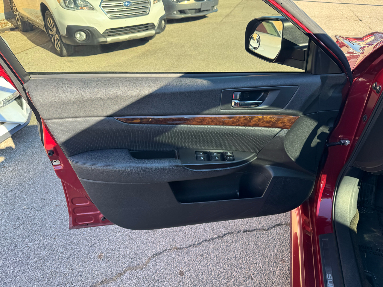 Subaru Legacy 3.6R Limited 2013