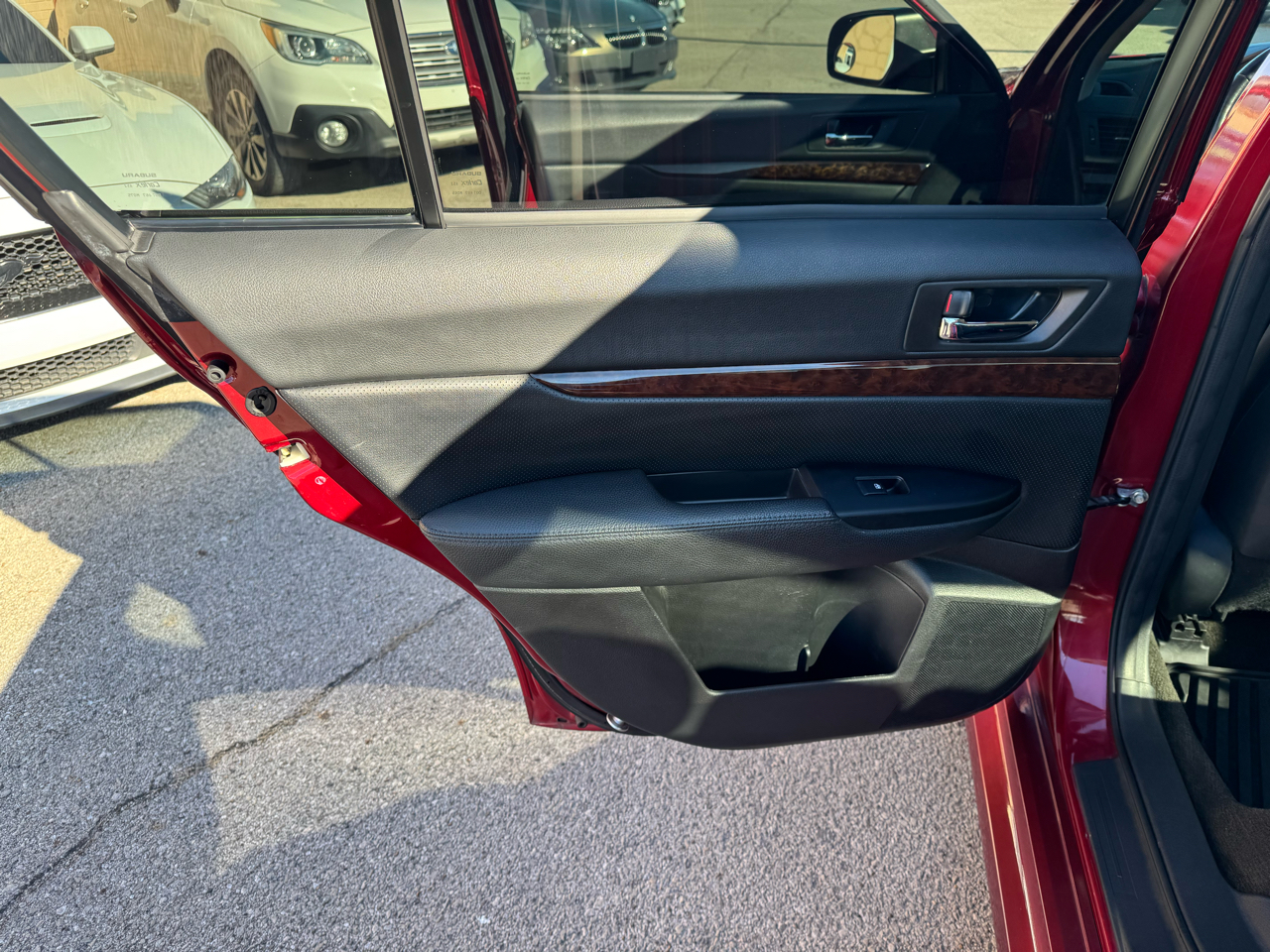 Subaru Legacy 3.6R Limited 2013