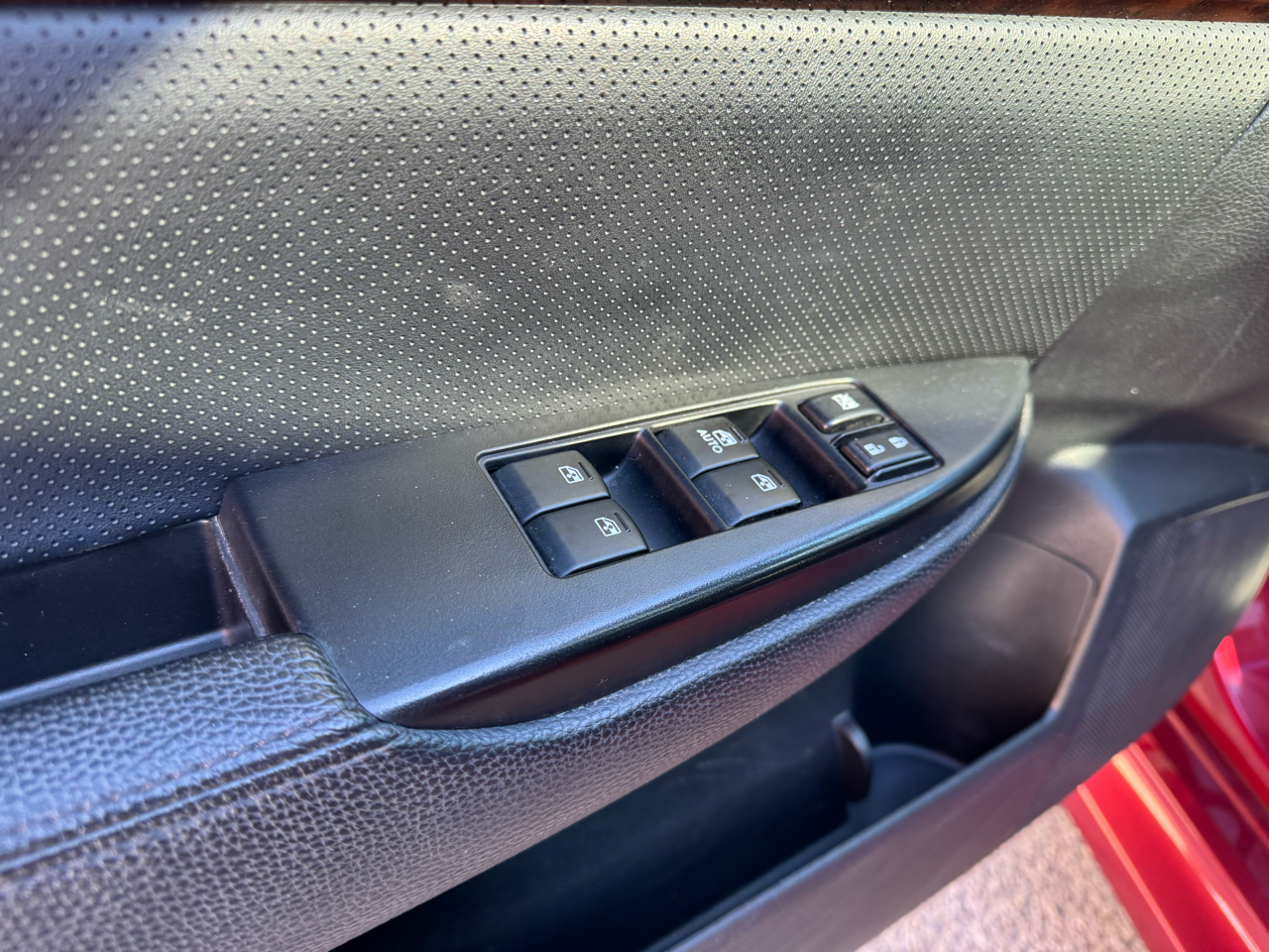 Subaru Legacy 3.6R Limited 2013