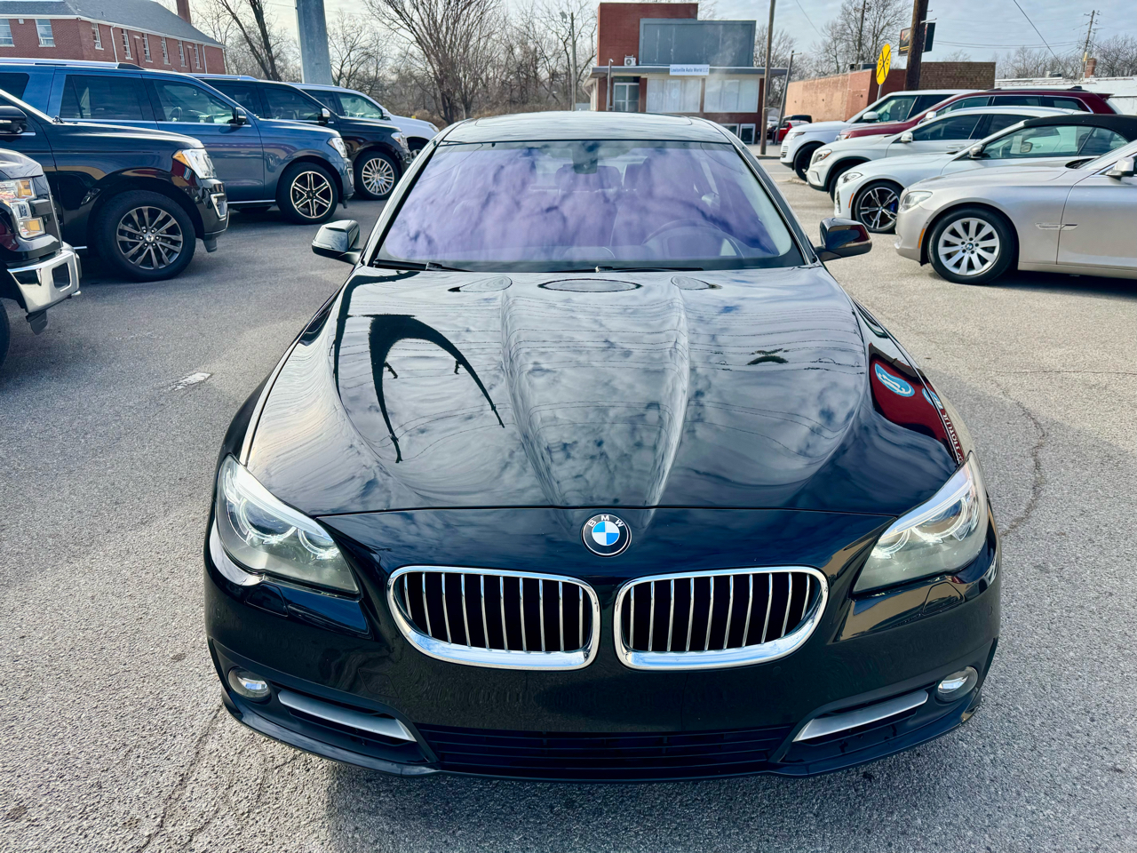 BMW 5-Series 528i 2015