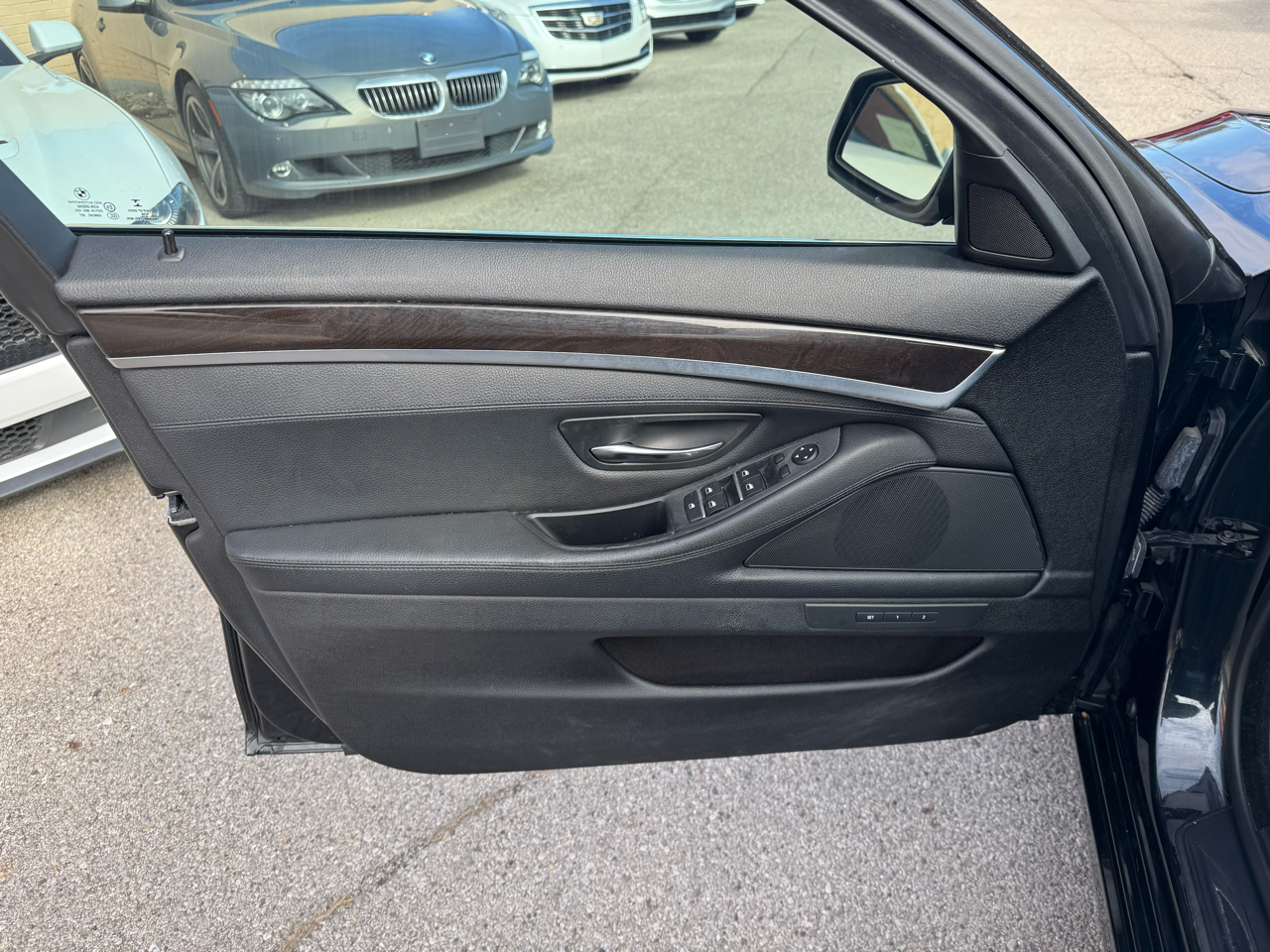 BMW 5-Series 528i 2015