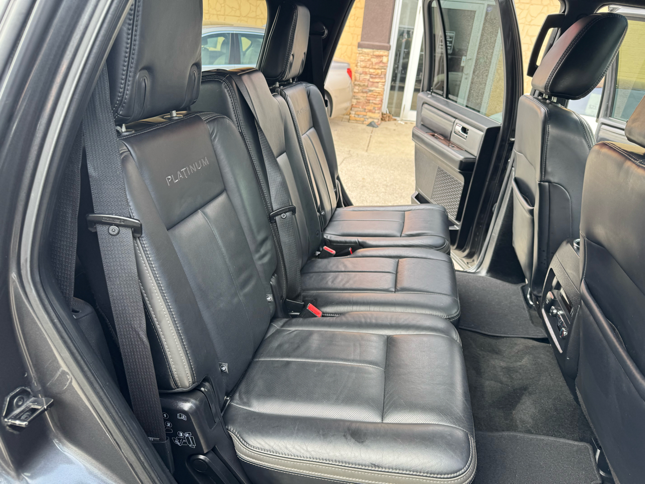 Ford Expedition Platinum 4WD 2017