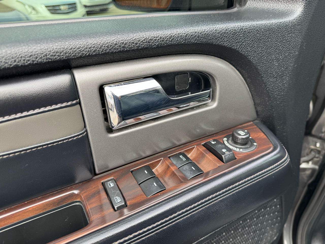 Ford Expedition Platinum 4WD 2017