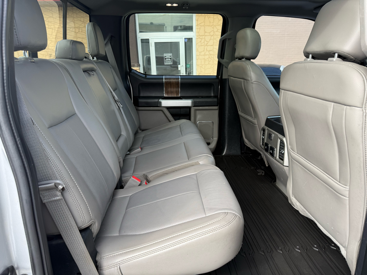 Ford F-150 Lariat SuperCrew 4WD 2019