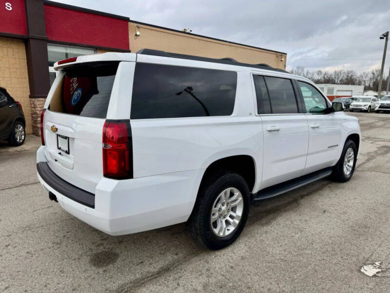 Chevrolet Suburban LT 4WD 2020