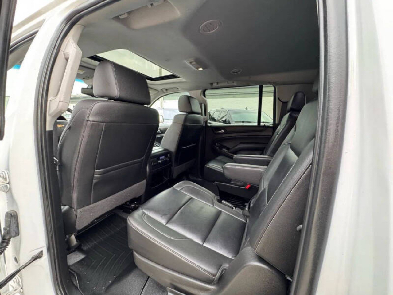 Chevrolet Suburban LT 4WD 2020