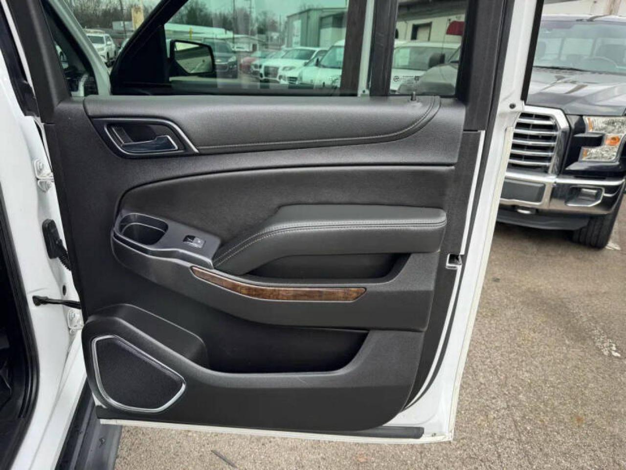 Chevrolet Suburban LT 4WD 2020