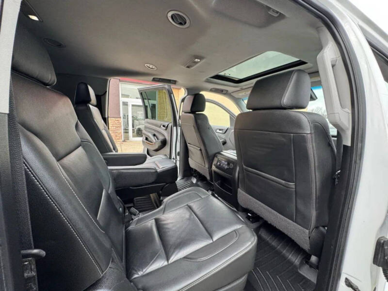 Chevrolet Suburban LT 4WD 2020