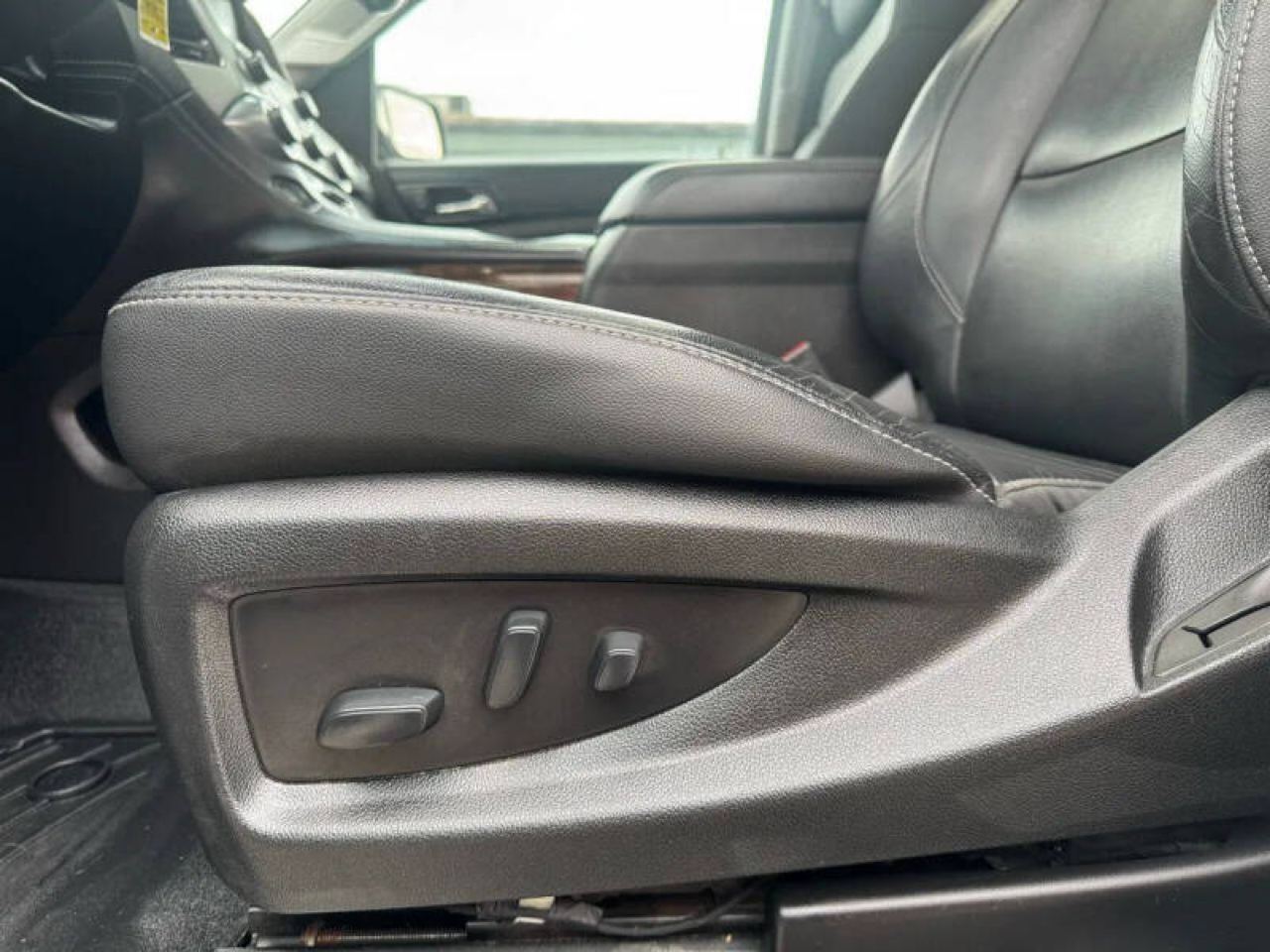 Chevrolet Suburban LT 4WD 2020