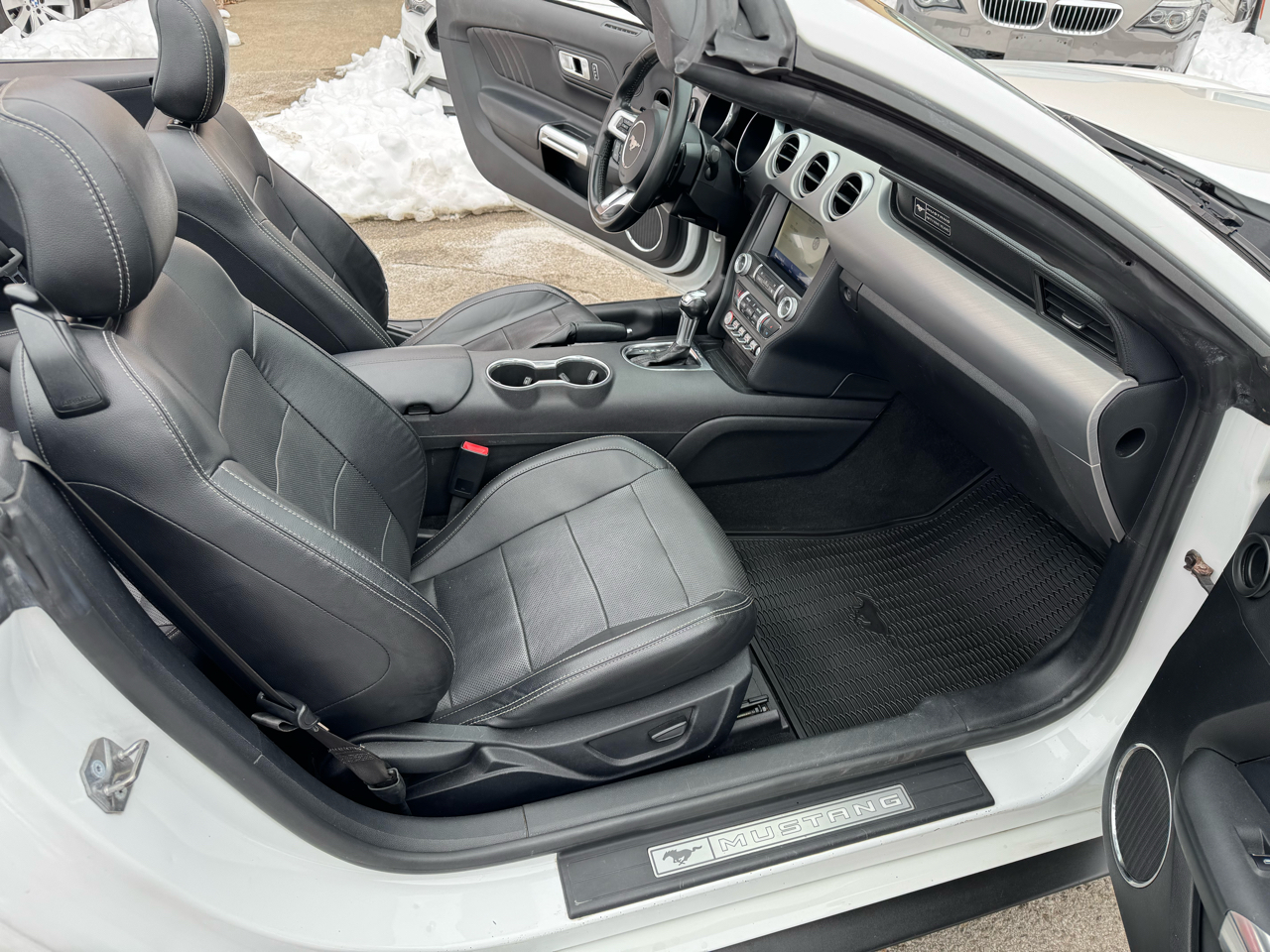 Ford Mustang GT convertible 2020