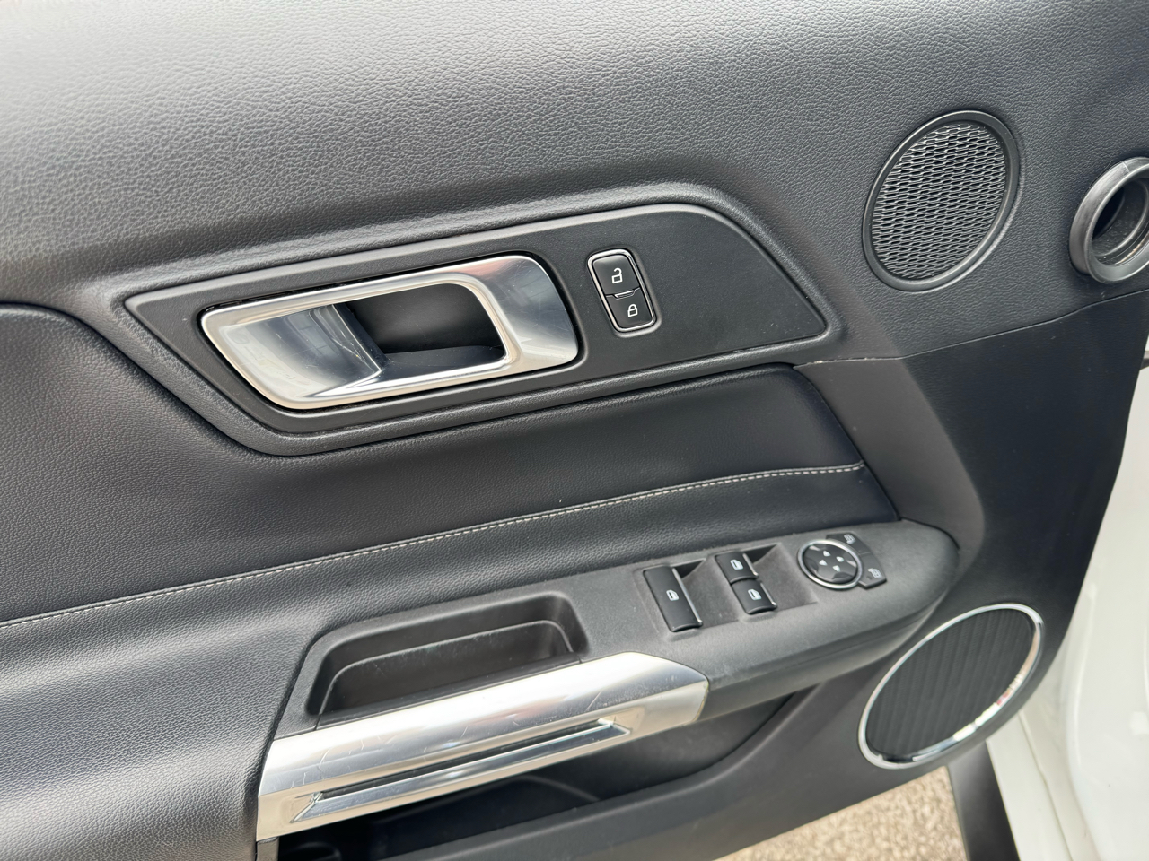 Ford Mustang GT convertible 2020