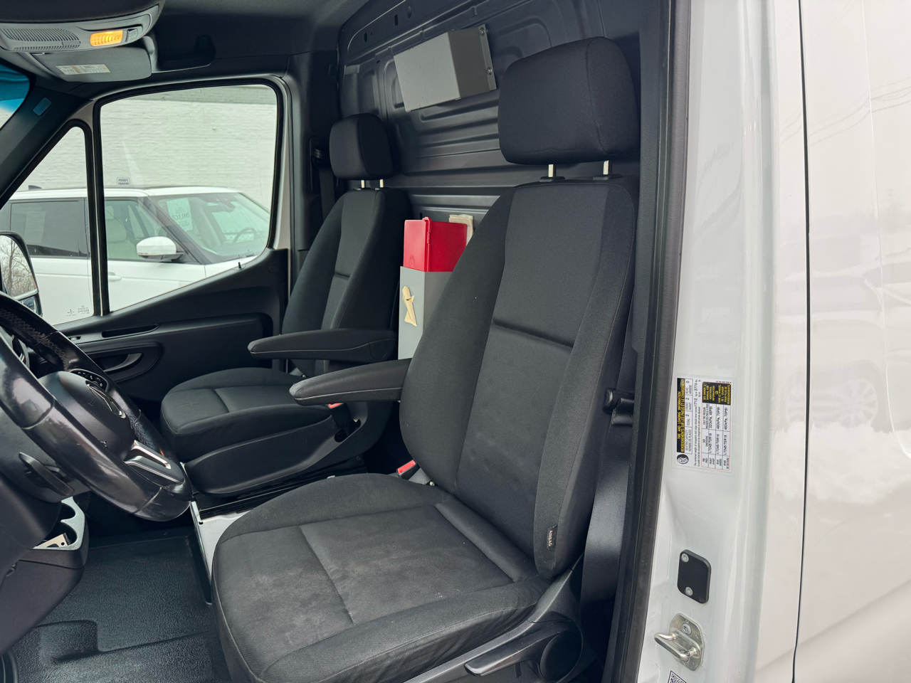 Mercedes-Benz Sprinter 1500 144-in. WB 2022