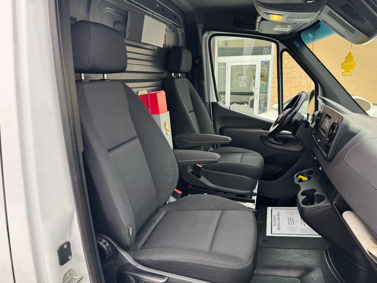 Mercedes-Benz Sprinter 1500 144-in. WB 2022