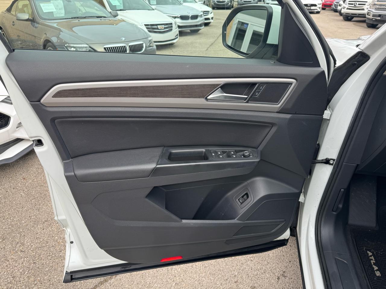 Volkswagen Atlas V6 SE w/Technology R-Line 4MOTION 2019