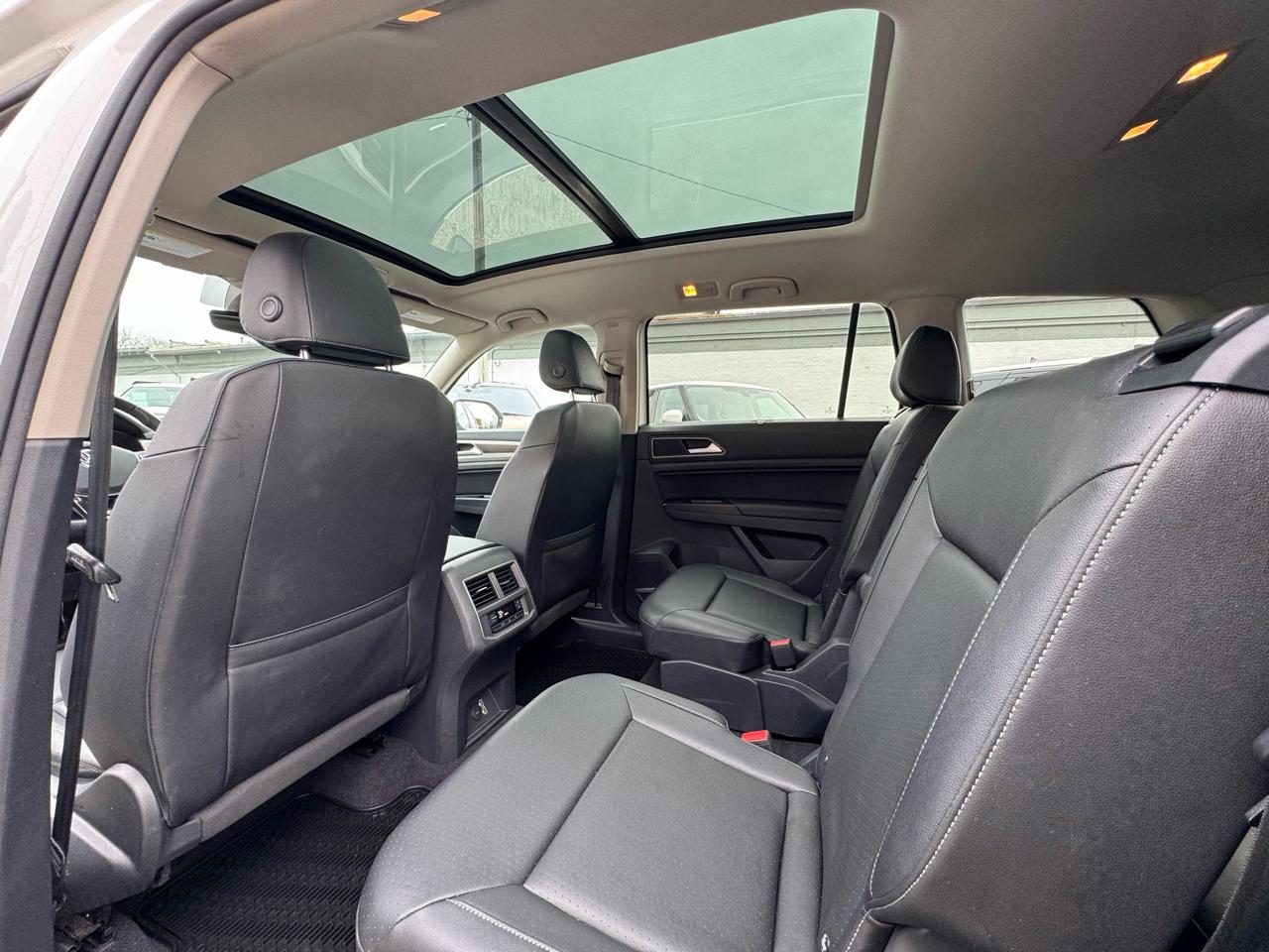 Volkswagen Atlas V6 SE w/Technology R-Line 4MOTION 2019