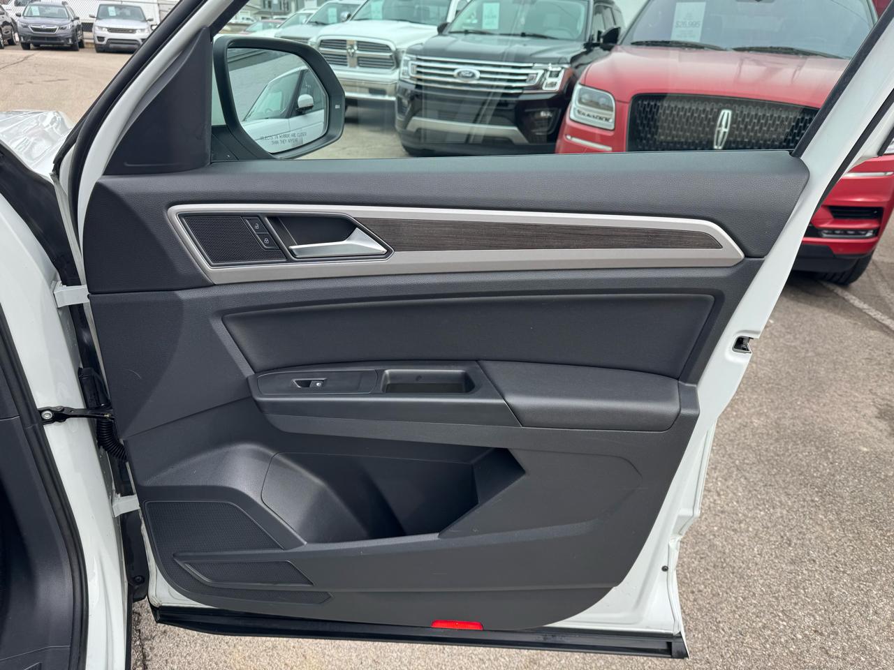 Volkswagen Atlas V6 SE w/Technology R-Line 4MOTION 2019