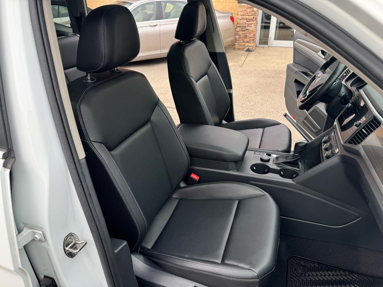 Volkswagen Atlas V6 SE w/Technology R-Line 4MOTION 2019