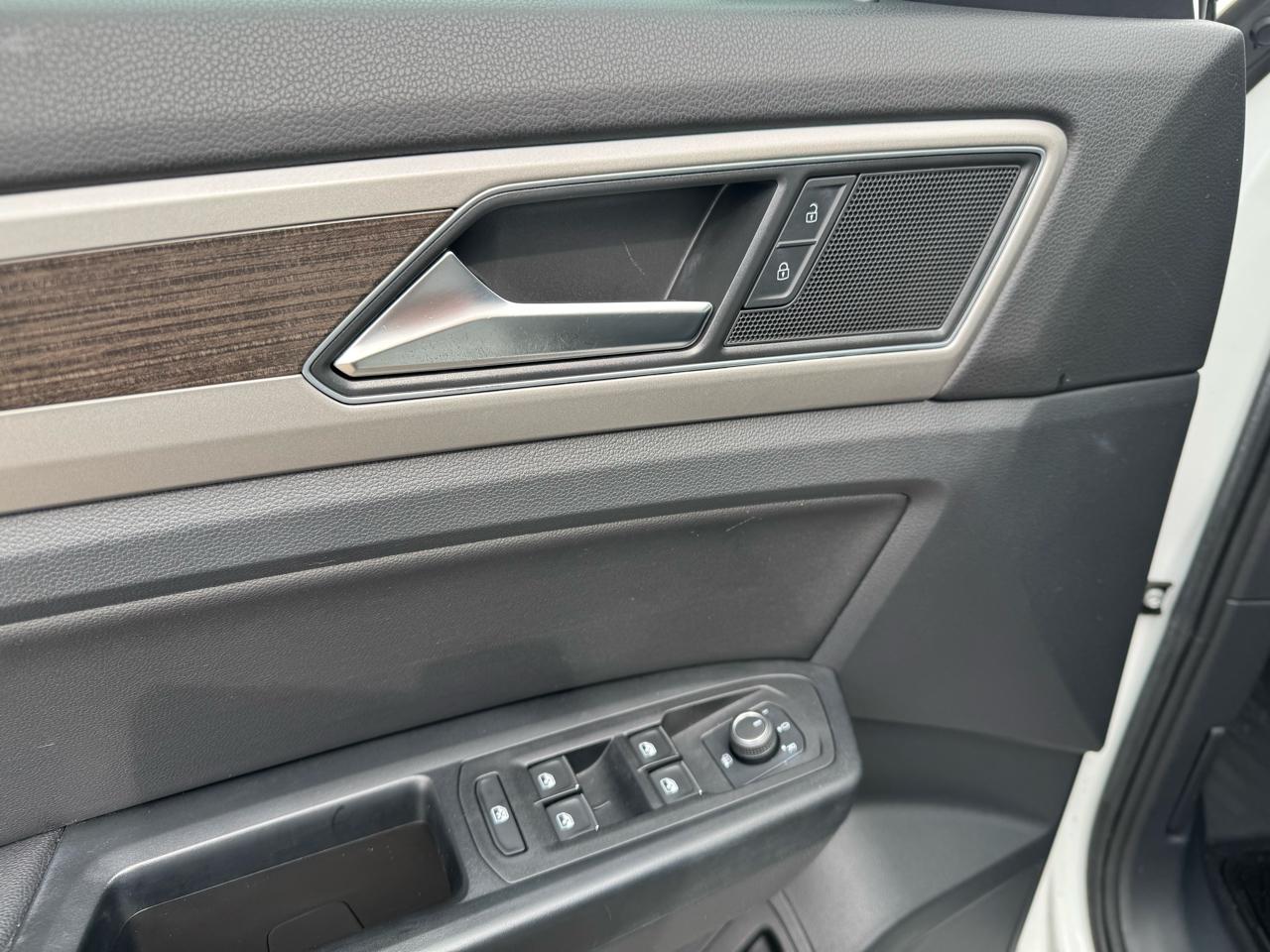 Volkswagen Atlas V6 SE w/Technology R-Line 4MOTION 2019