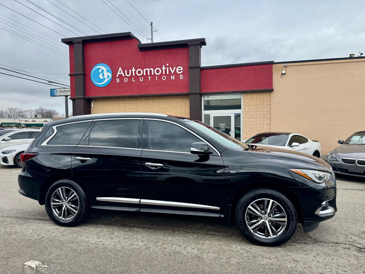 Infiniti QX60 Base AWD 2017