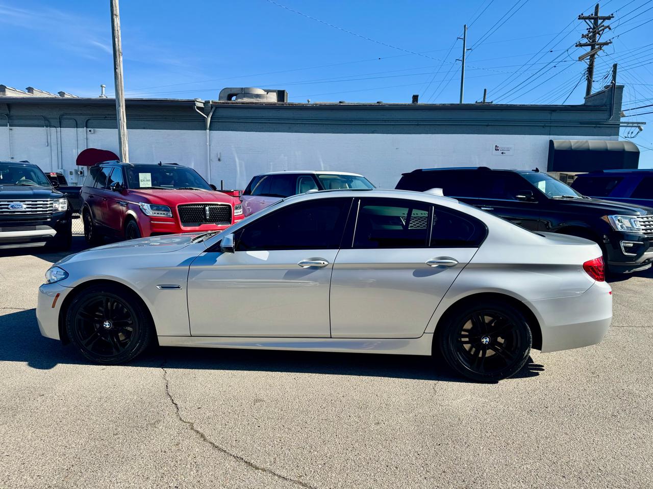 BMW 5-Series 528i 2015