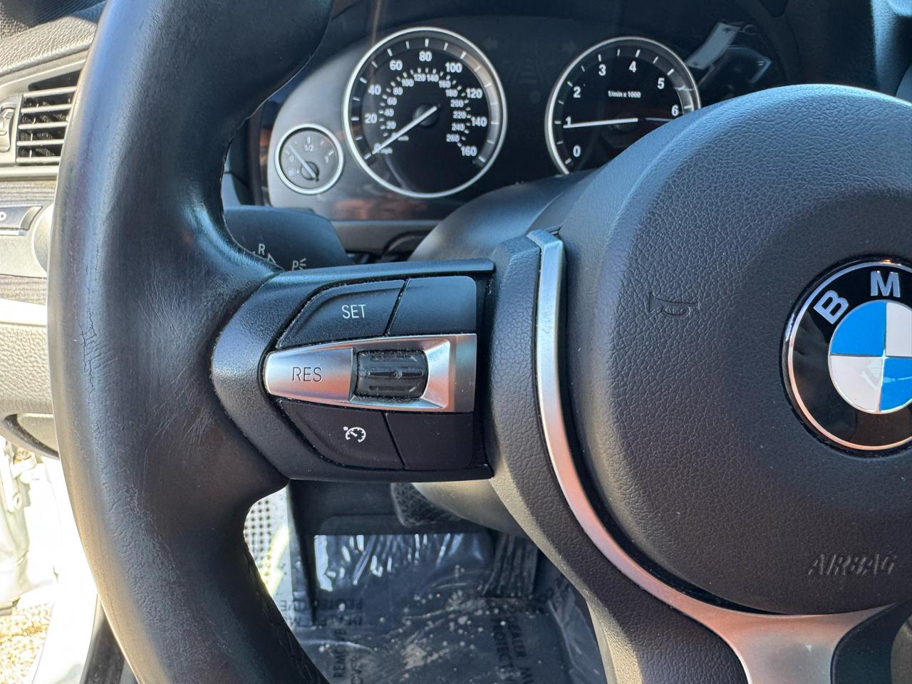 BMW 5-Series 528i 2015