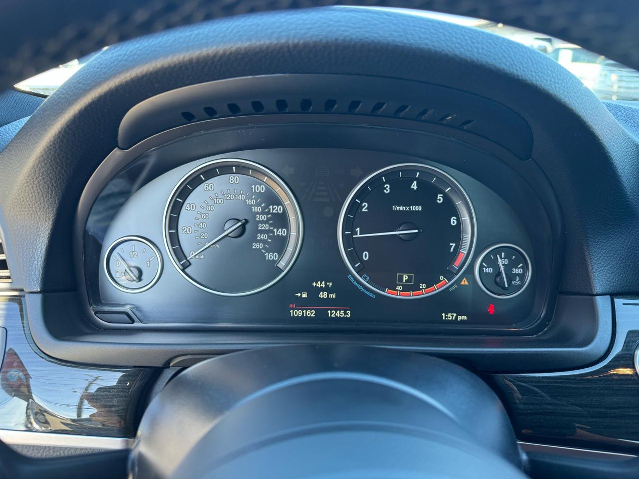 BMW 5-Series 528i 2015