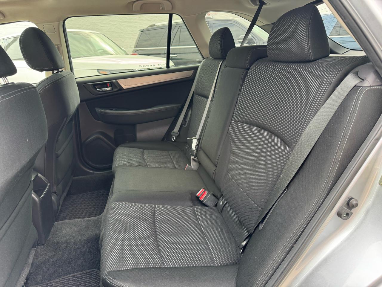 Subaru Outback 2.5i Premium 2015