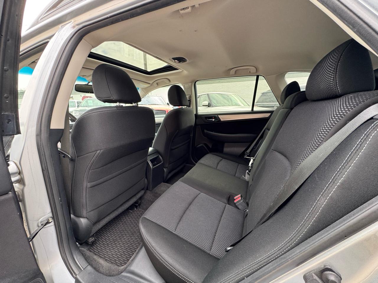 Subaru Outback 2.5i Premium 2015