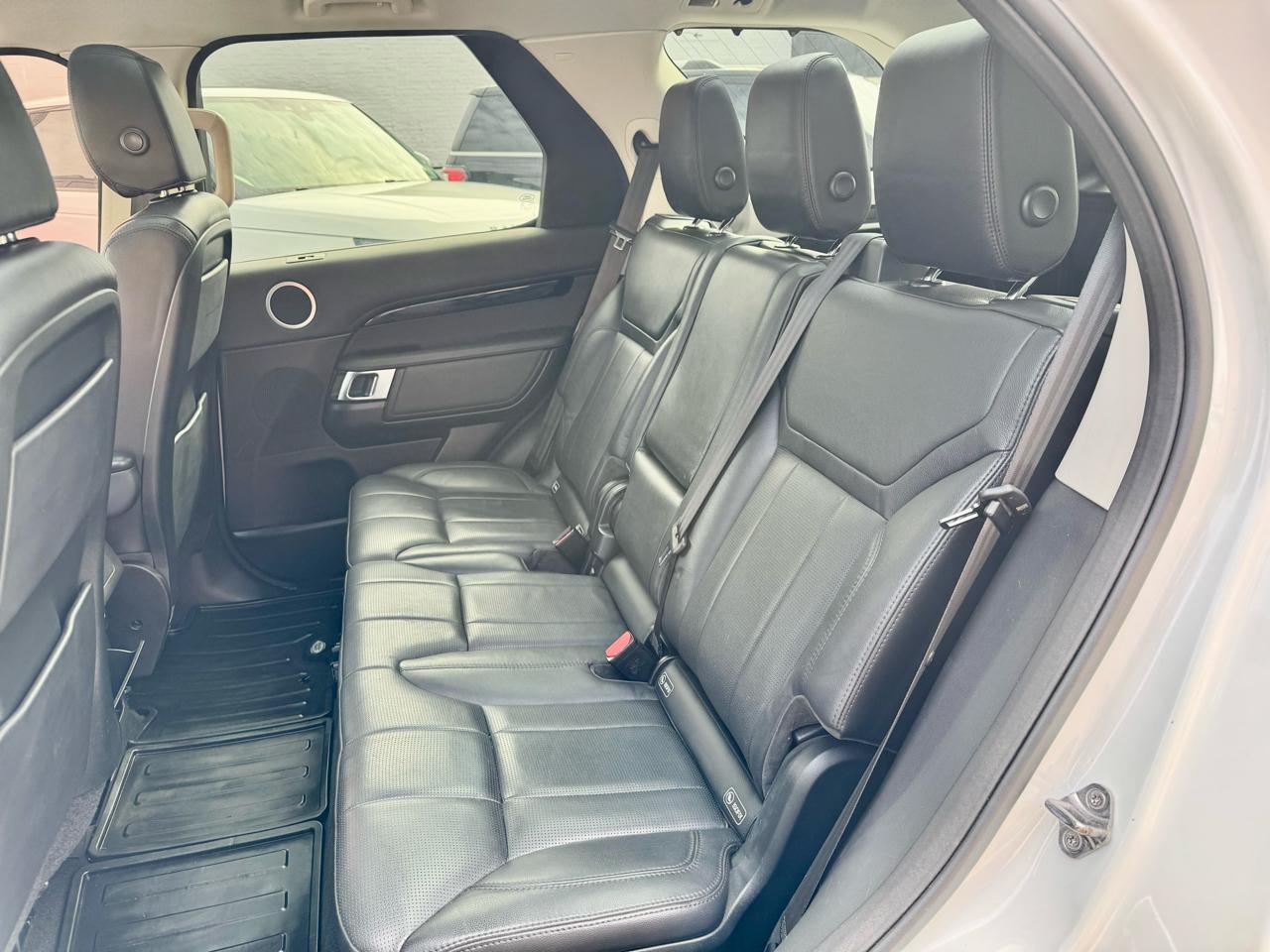 Land Rover Discovery SE 2017