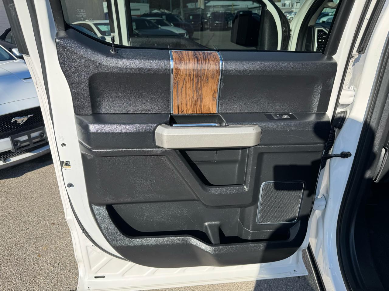 Ford F-150 Lariat SuperCrew 5.5-ft. Bed 4WD 2018