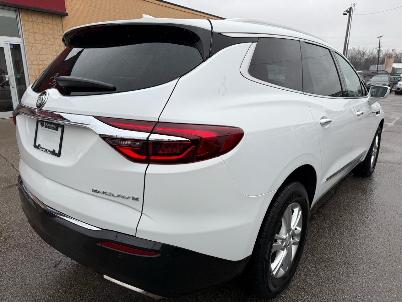 Buick Enclave Essence FWD 2018