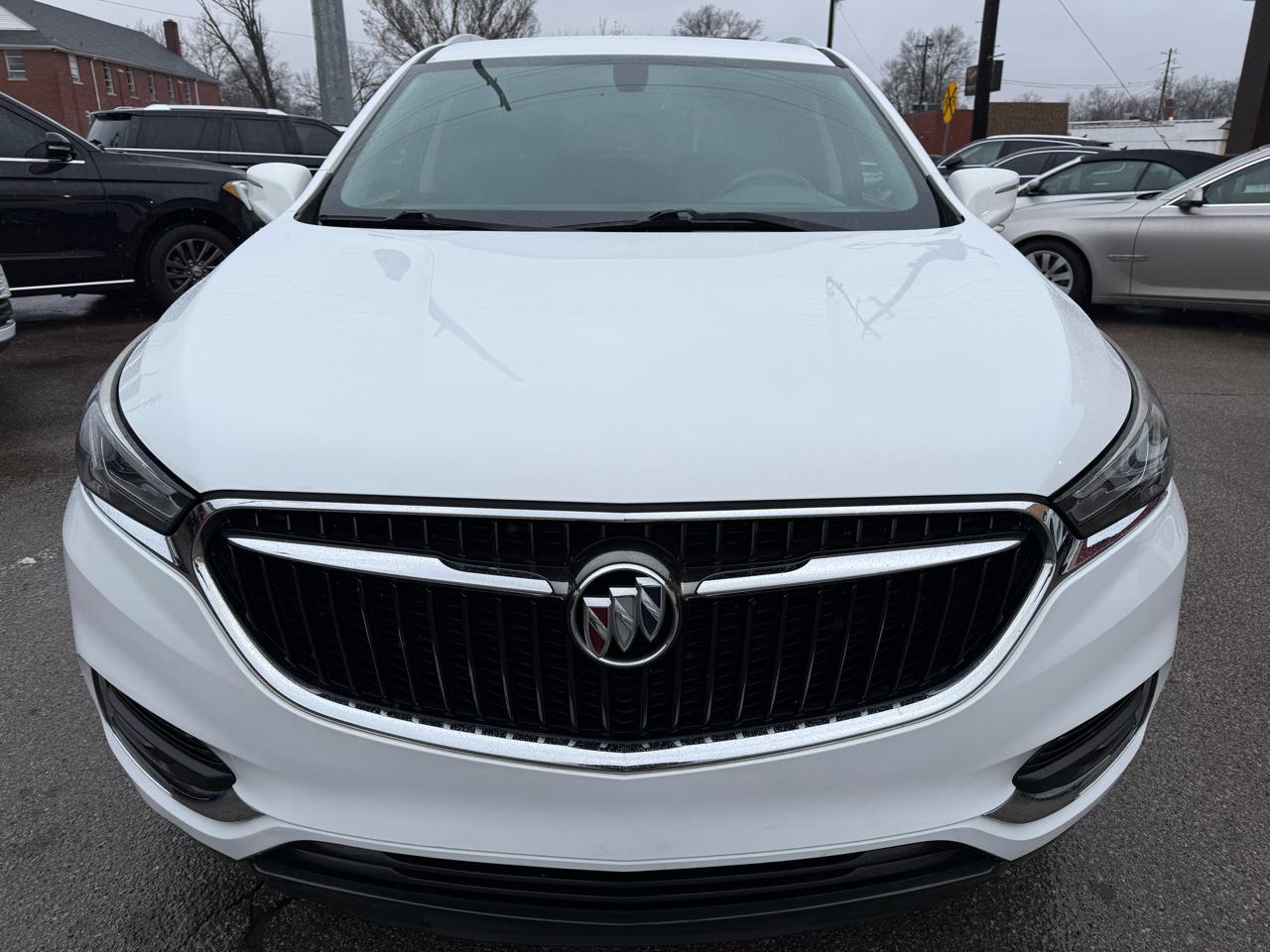 Buick Enclave Essence FWD 2018