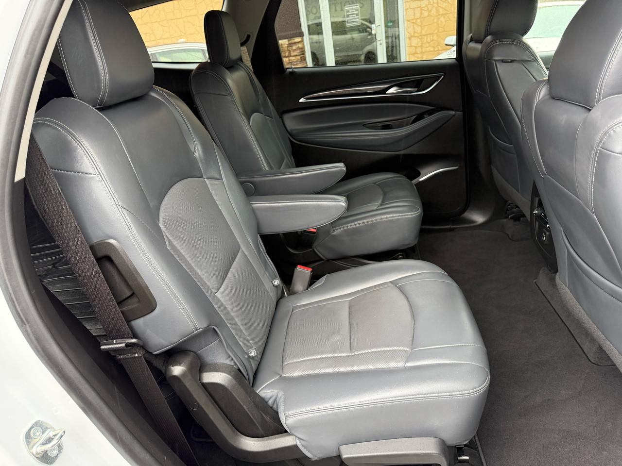 Buick Enclave Essence FWD 2018