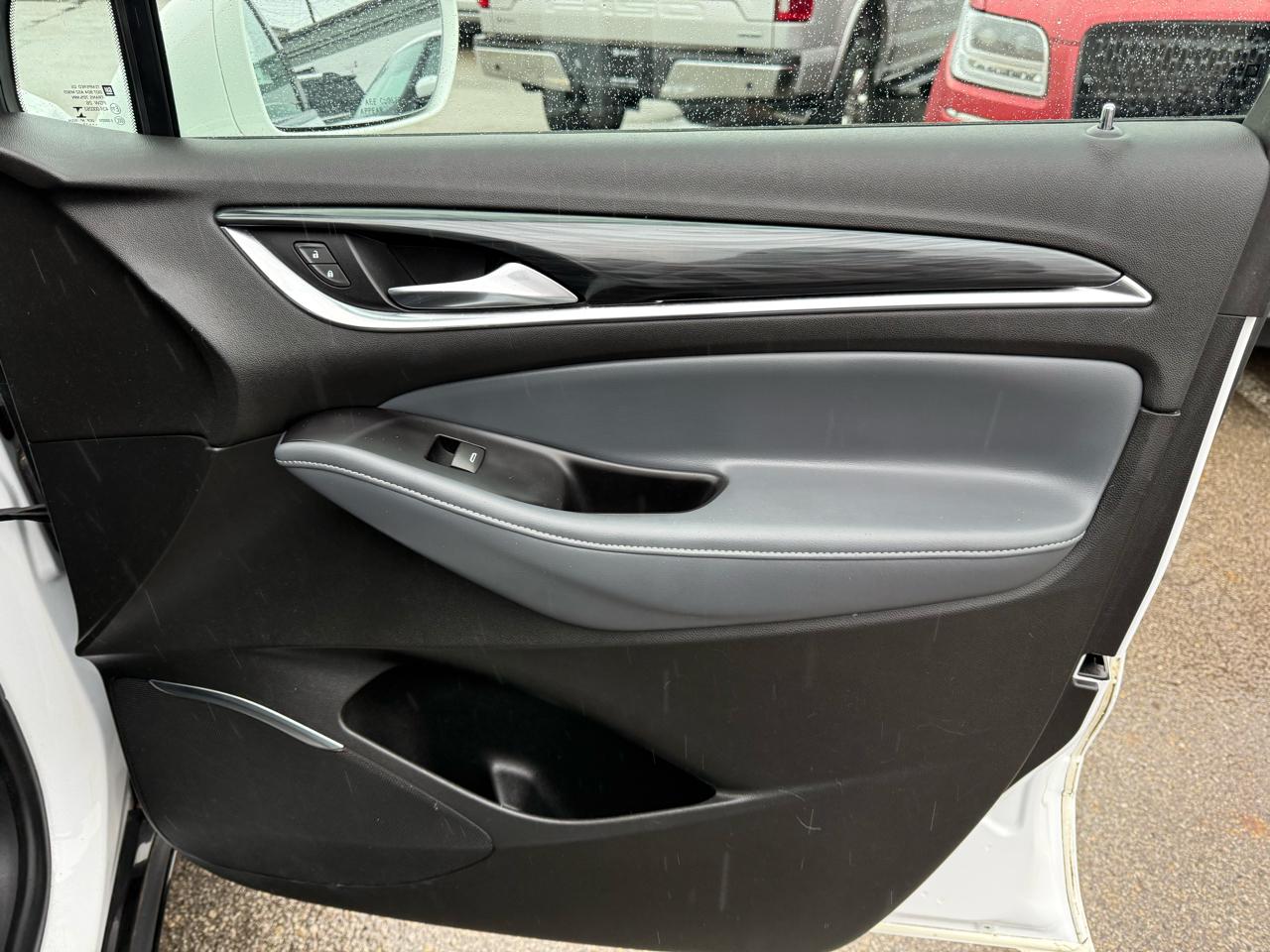 Buick Enclave Essence FWD 2018