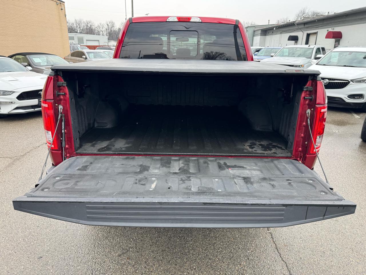 Ford F-150 XLT SuperCrew 5.5-ft. Bed 4WD 2017