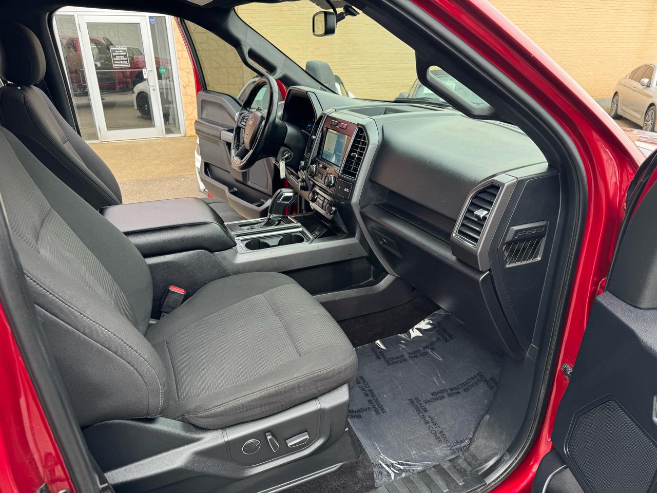 Ford F-150 XLT SuperCrew 5.5-ft. Bed 4WD 2017