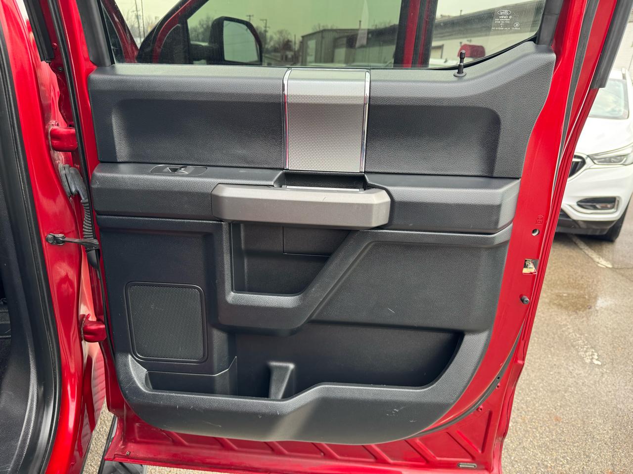 Ford F-150 XLT SuperCrew 5.5-ft. Bed 4WD 2017