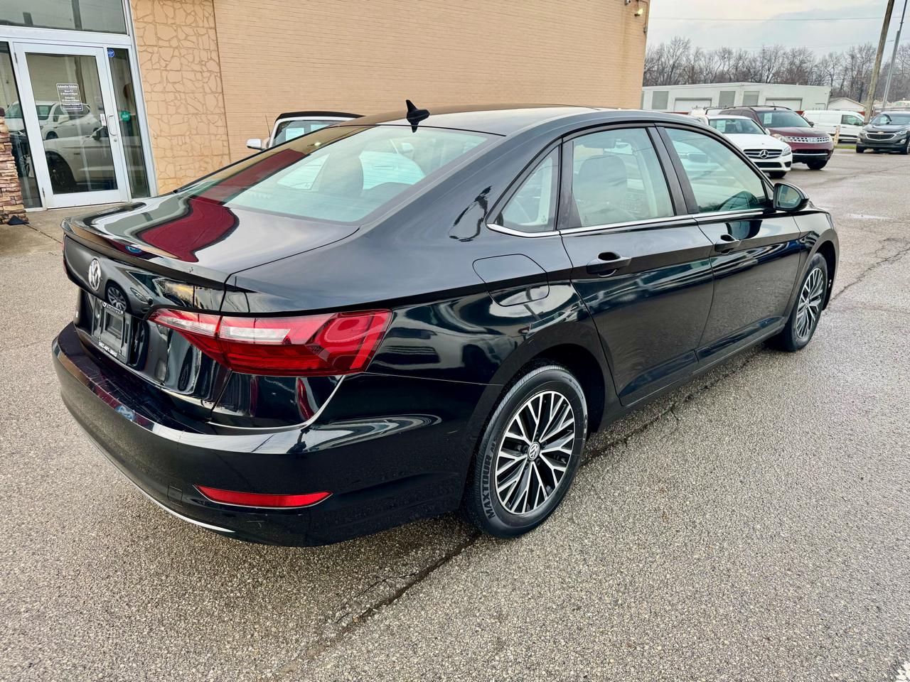 Volkswagen Jetta 1.4T S 8A 2021