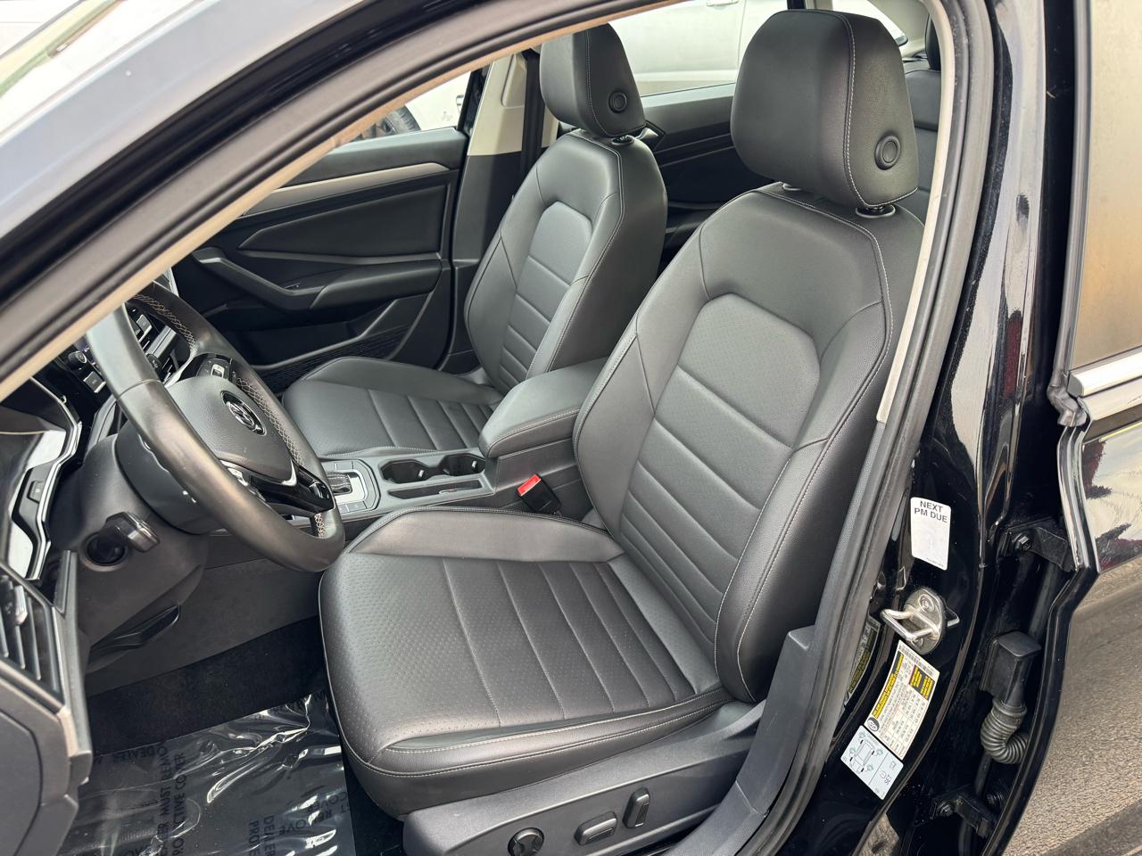 Volkswagen Jetta 1.4T S 8A 2021