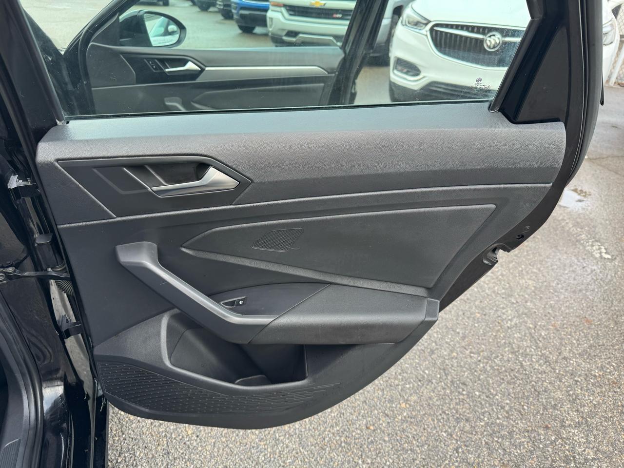 Volkswagen Jetta 1.4T S 8A 2021