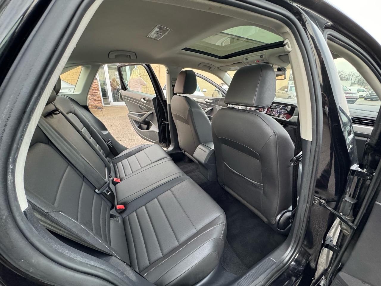 Volkswagen Jetta 1.4T S 8A 2021