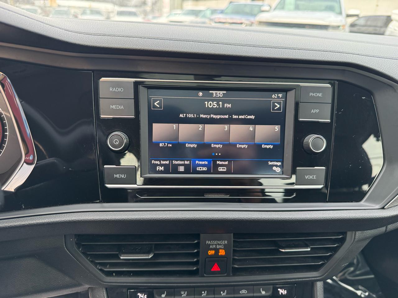 Volkswagen Jetta 1.4T S 8A 2021