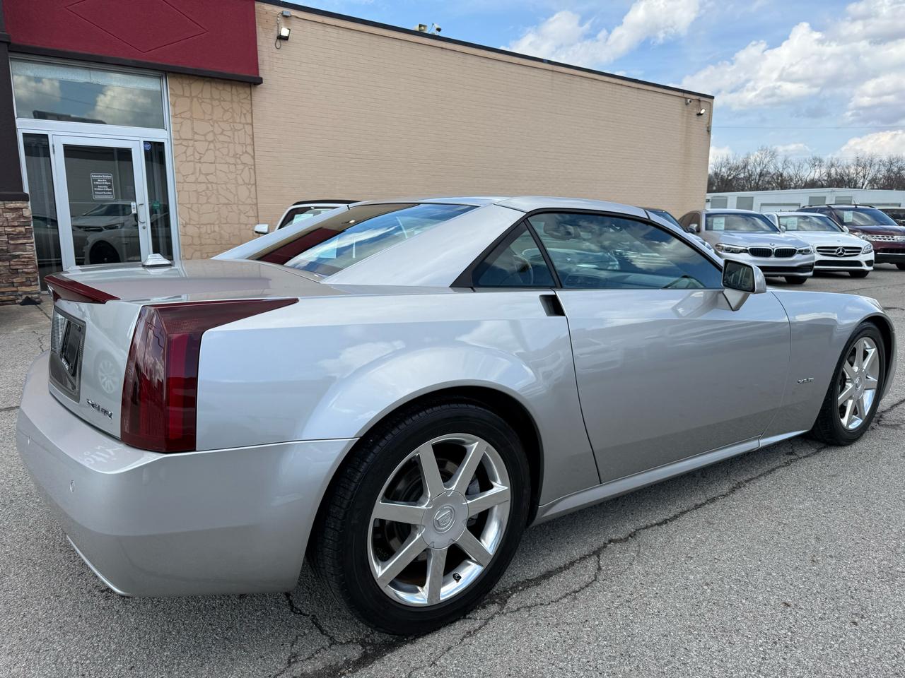 Cadillac XLR Convertible 2004
