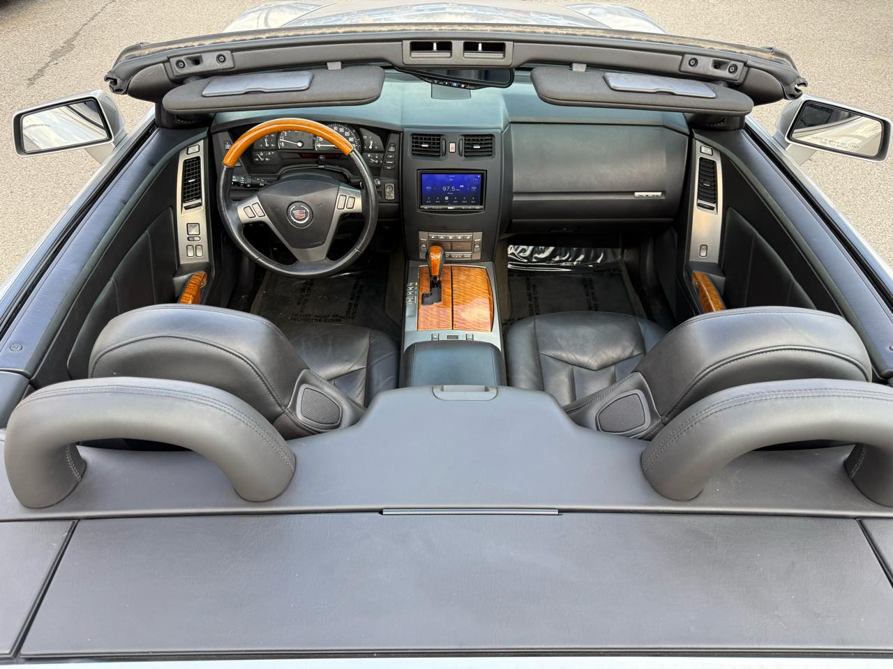 Cadillac XLR Convertible 2004