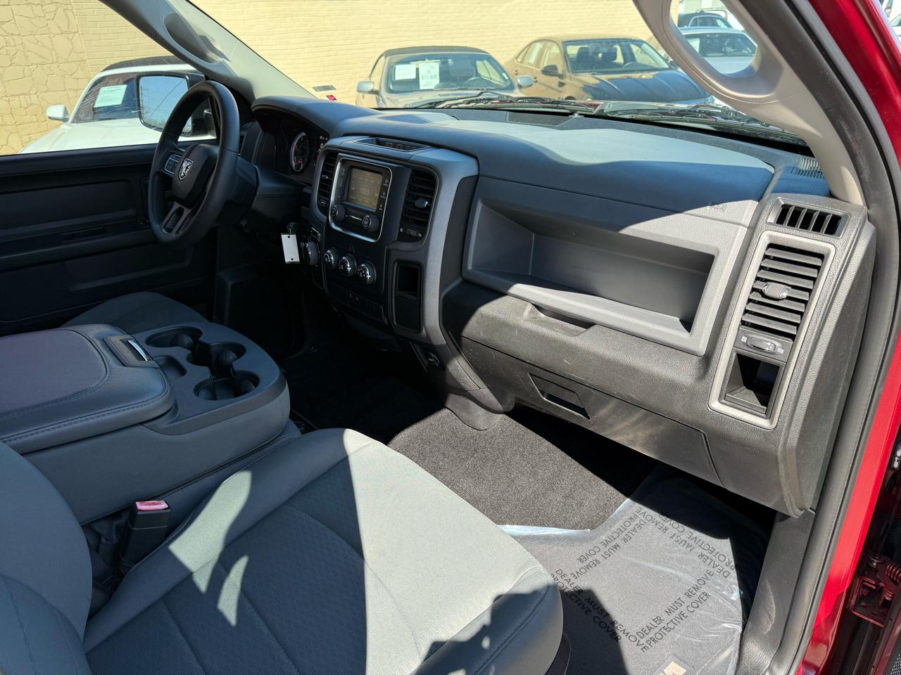 RAM 1500 Tradesman Crew Cab SWB 2WD 2015