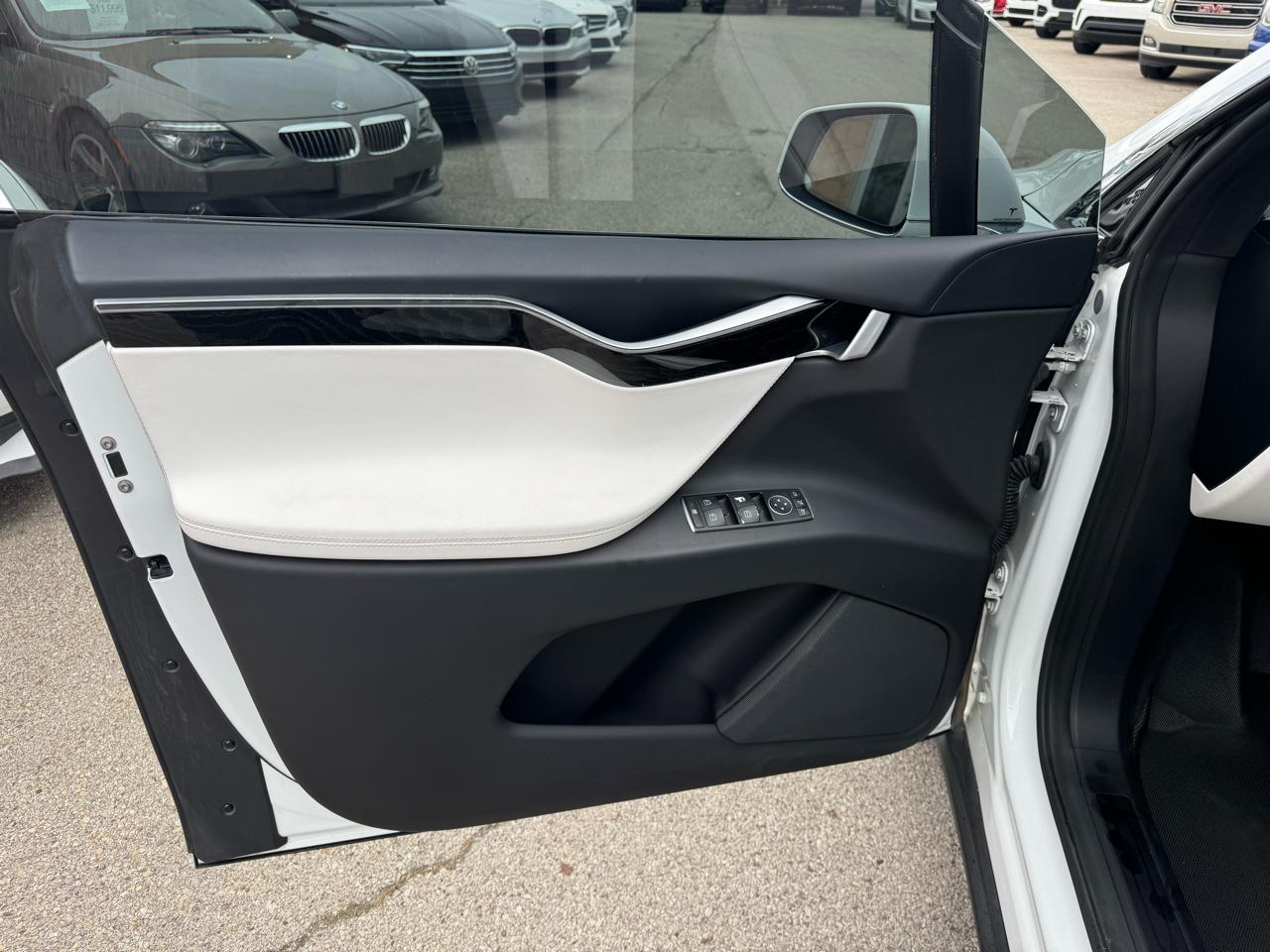 Tesla Model X P90D 2016