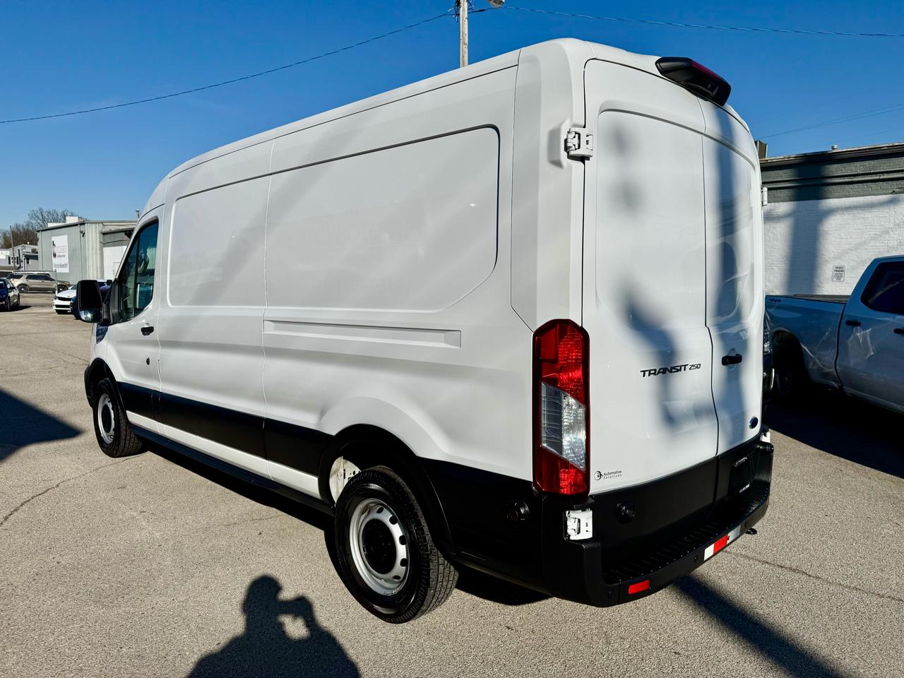 Ford Transit 250 Van Med. Roof w/Sliding Pass. 148-in. WB 2020