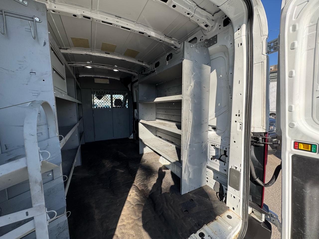 Ford Transit 250 Van Med. Roof w/Sliding Pass. 148-in. WB 2020